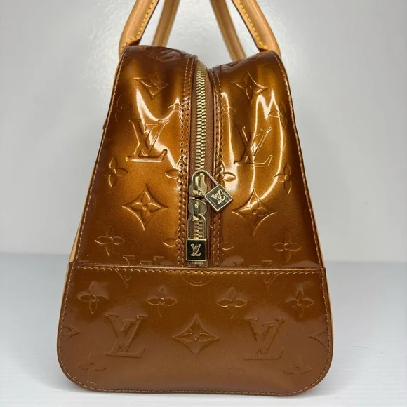 Louis Vuitton Monogram Vernis Handbag - Picture 2 of 15